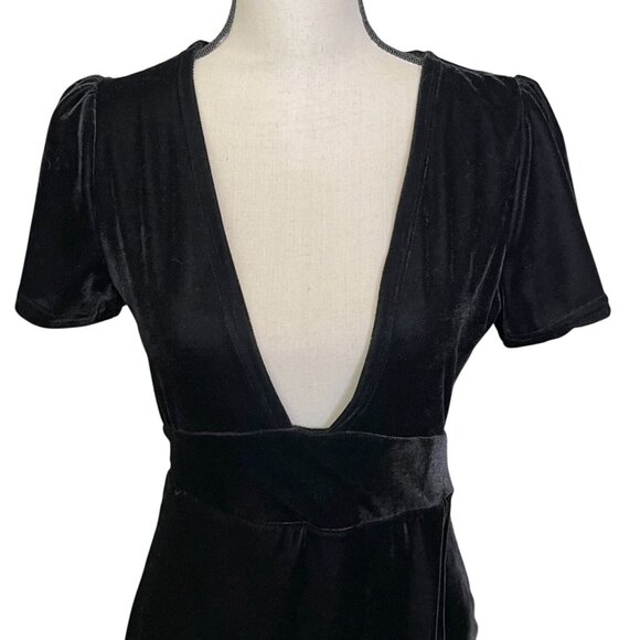 Holiday Black Velvet Deep V-Neck Wrap Dress Puff Sleeve Size Small - Picture 6 of 12
